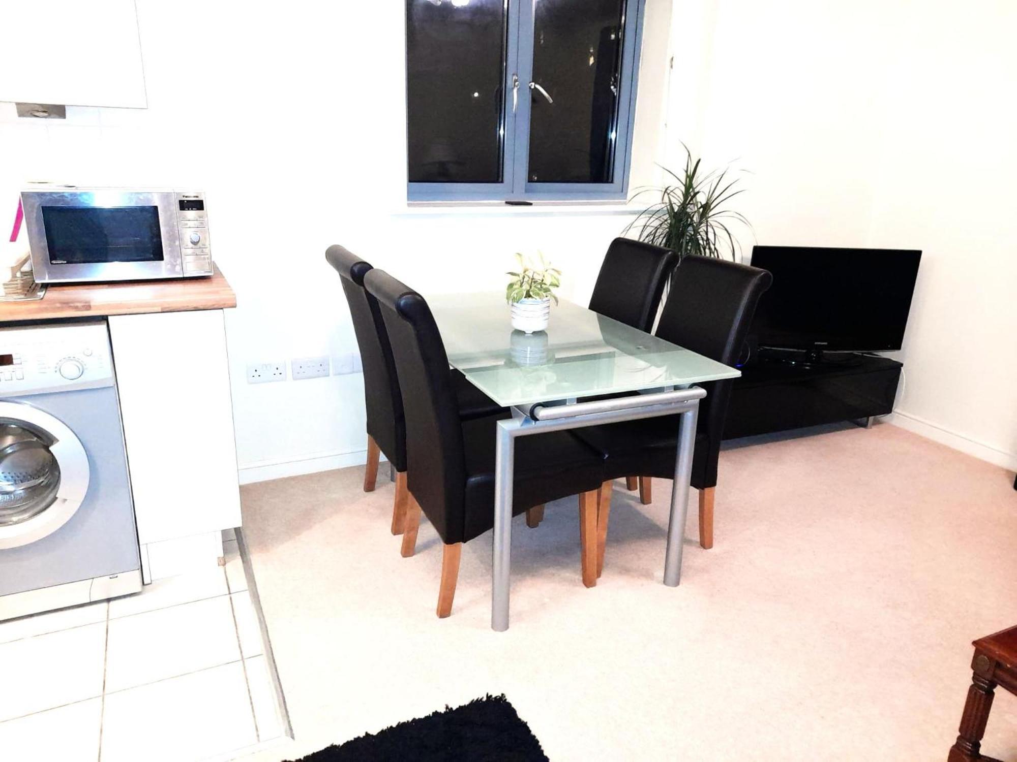 Oxford Apartment-- Free Parking 2 Bedrooms-2Bathrooms-Located In Jericho Oxford Close To Bus And Rail Station Kültér fotó