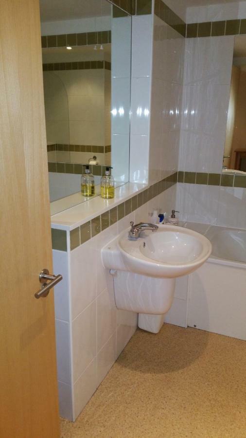 Oxford Apartment-- Free Parking 2 Bedrooms-2Bathrooms-Located In Jericho Oxford Close To Bus And Rail Station Kültér fotó